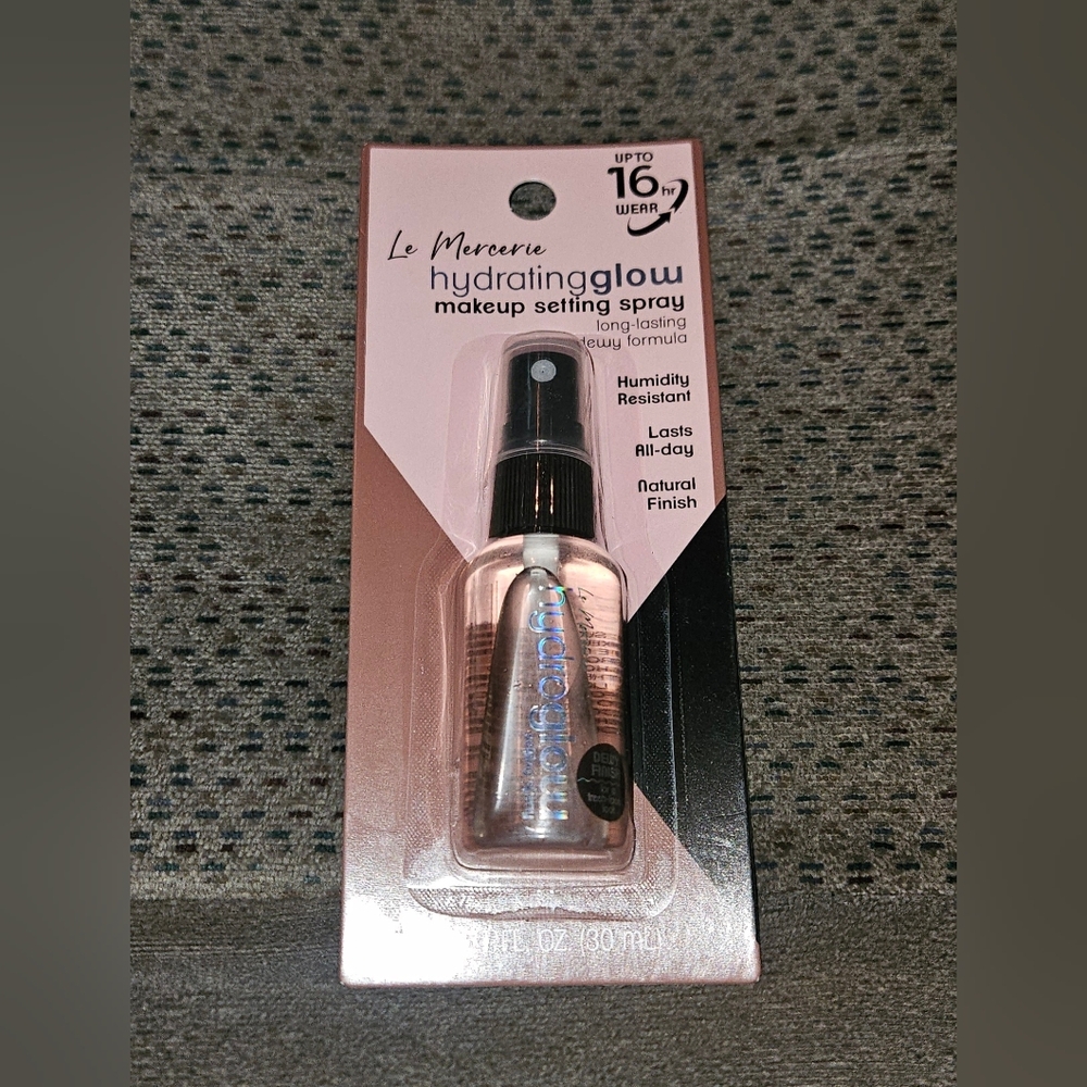 Le Mercerie Hydrating Glow Makeup Setting Spray 1fl Oz BNIB